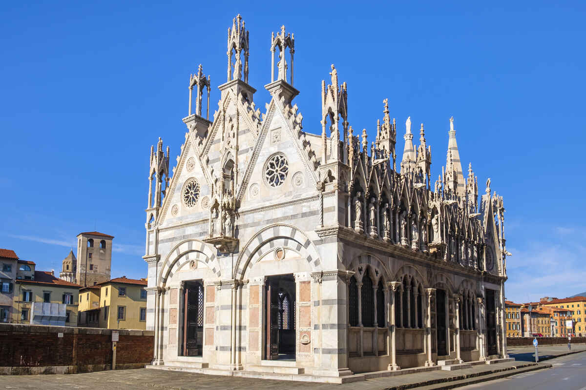 Santa Maria Della Spina in Pisa from Florence