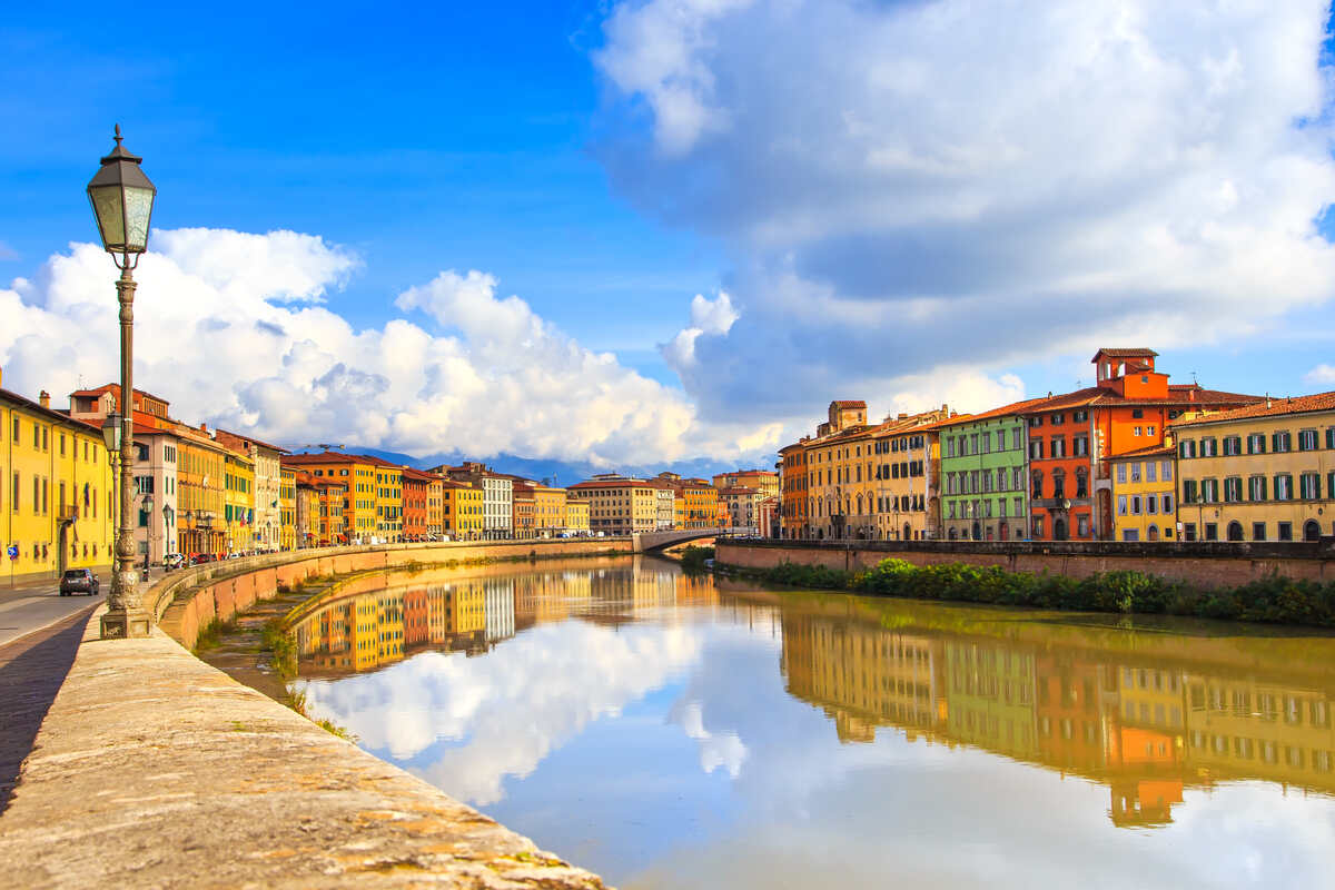 Walk Along the River Arno in Pisa