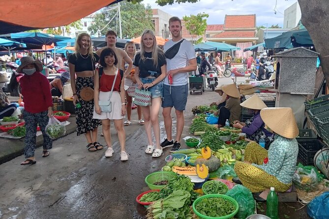 Hoi An Eco Cooking Class with local market