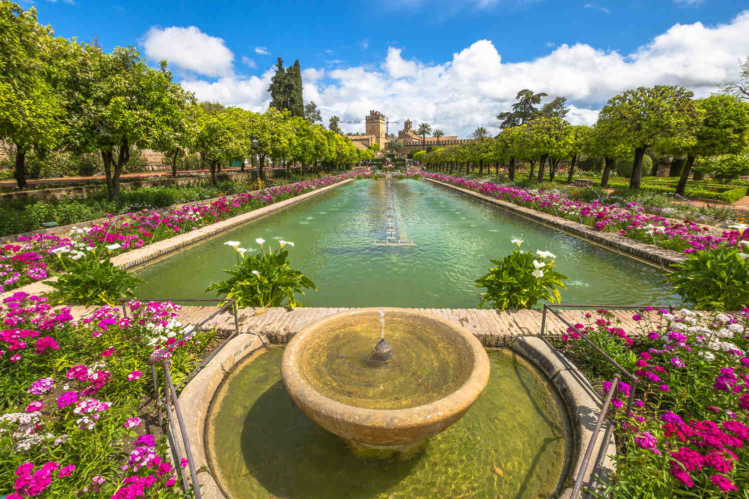 Garden-at-the-Alcazar-in-Seville