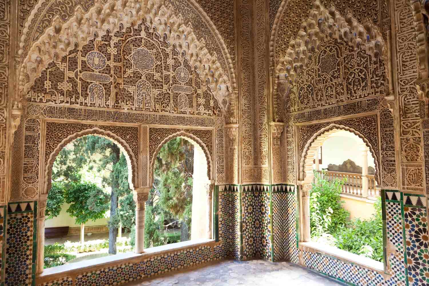Islamic art inside the Generalife garden when visiting the Alhambra