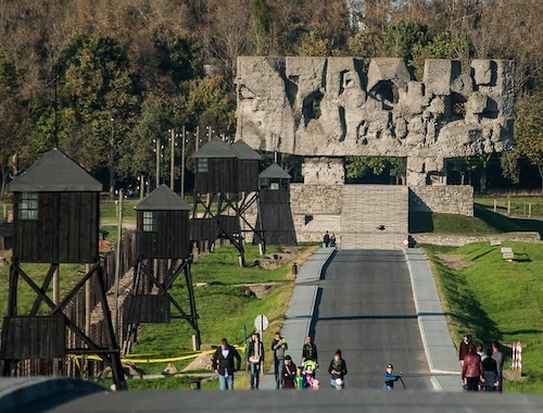 Majdanek-Concentration-Camp-Lublin-Full-Day-Private-Tour-from-Warsaw
