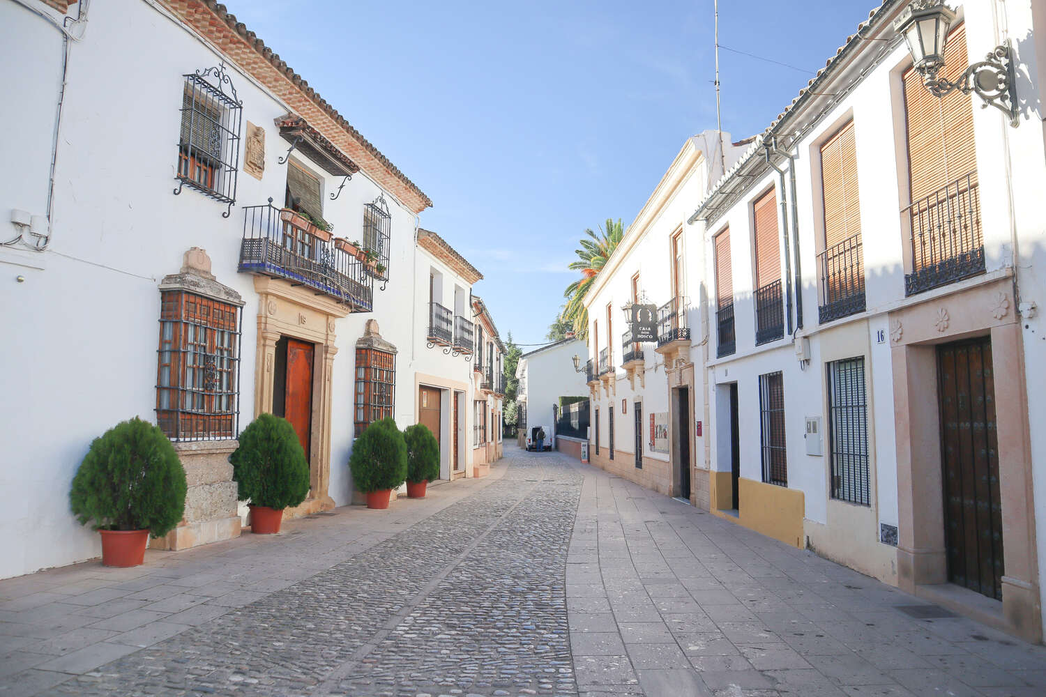 Taking a Stroll in Ronda Old Town - Is Ronda Worth Visiting