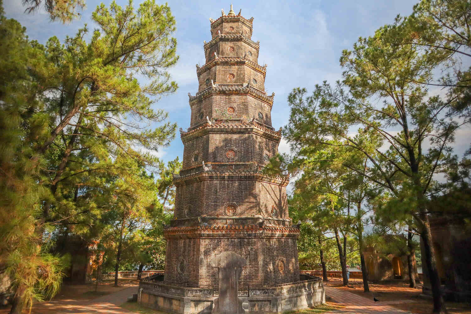 Thien-Mu-Pagoda-in-Hue