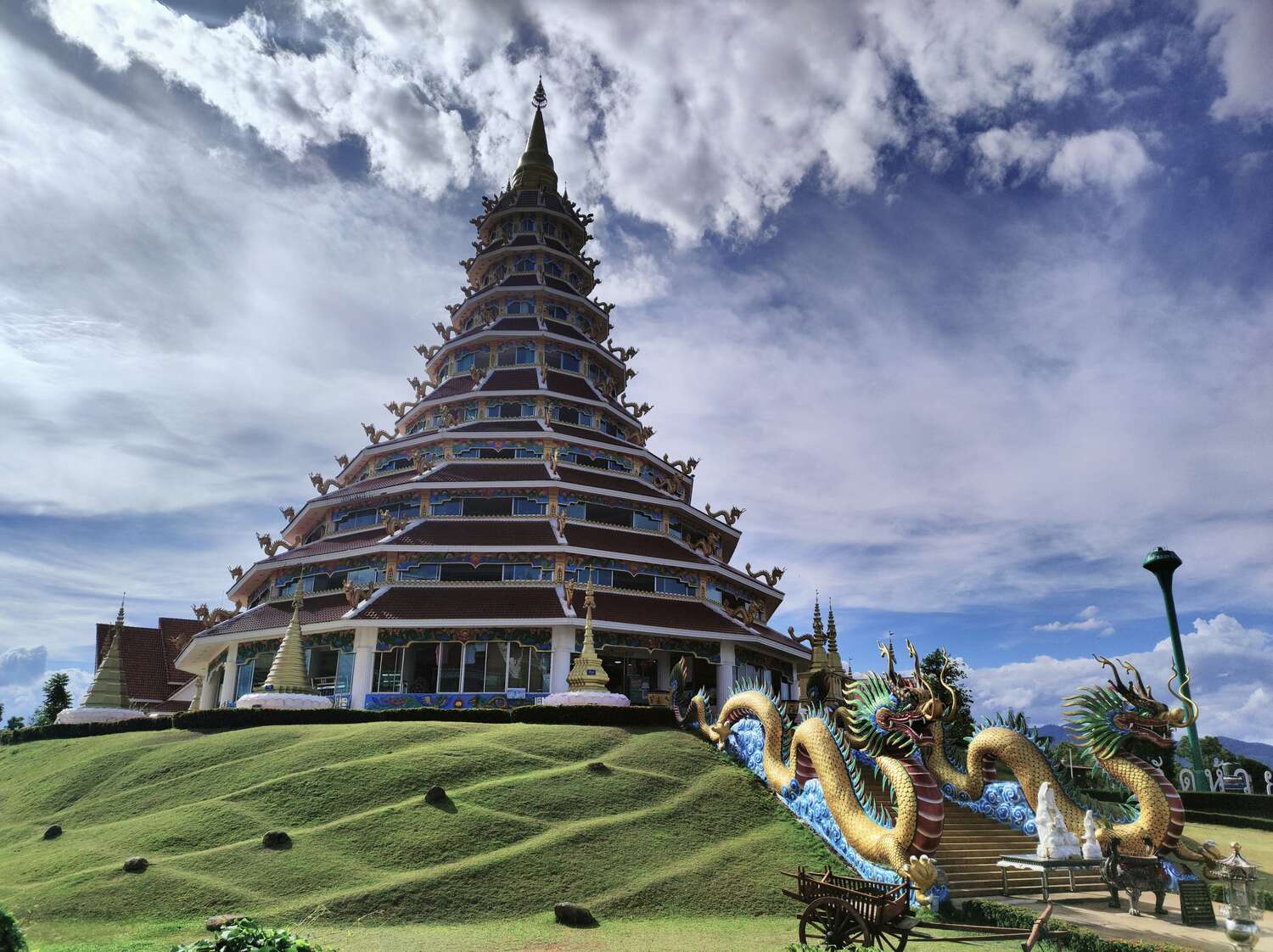 Wat-Huay-Pla-Kang-pagoda