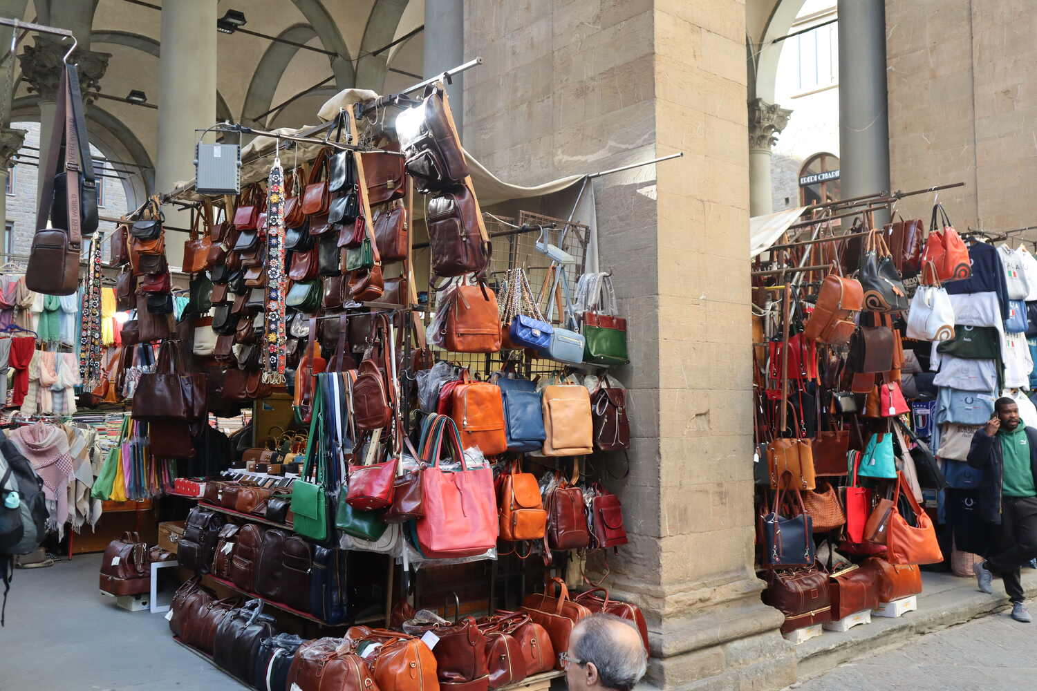 Leather-market-in-Florence