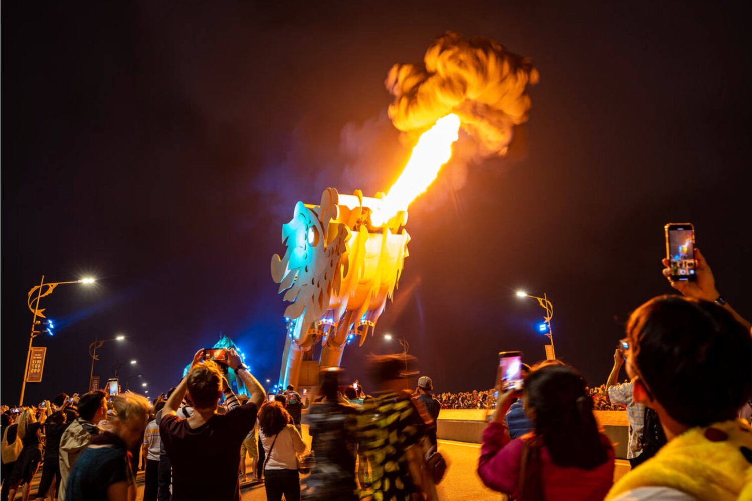 Dragon Bridge in Da Nang Fire and water performance fire show